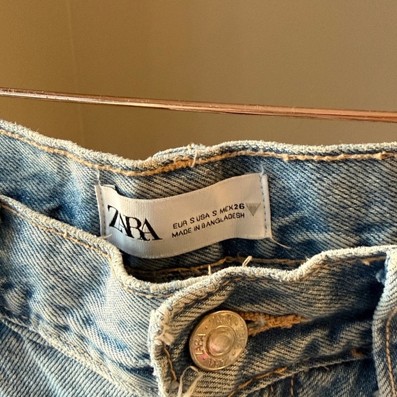 Zara Light Blue Denim Skirt - Picture 2 of 5